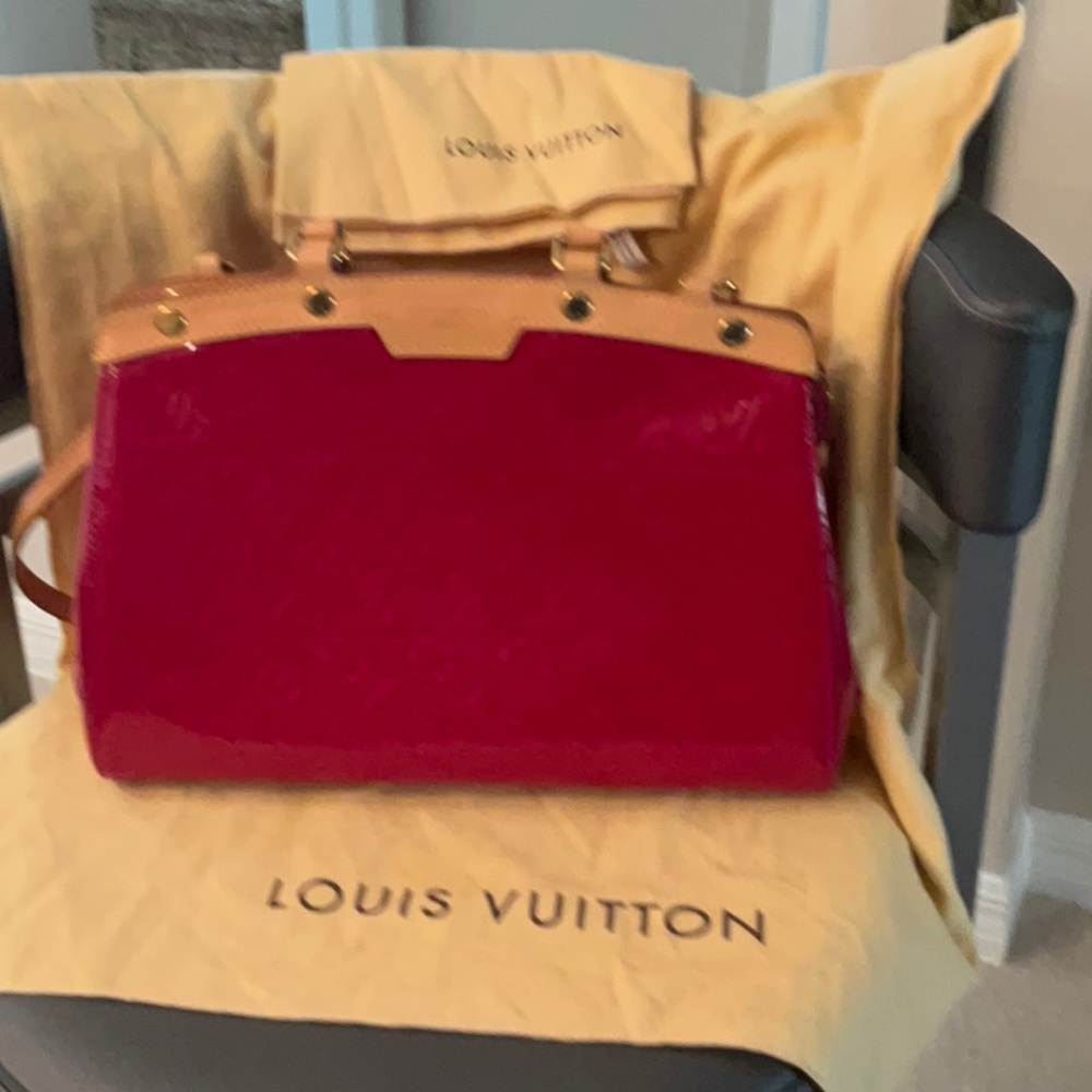 Louis Vuitton Monogram Vernis bag.